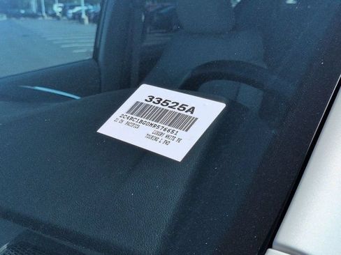 Used 2021 Chrysler Pacifica Touring-L FWD image 17