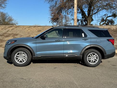 New 2026 Ford Explorer Active image 6