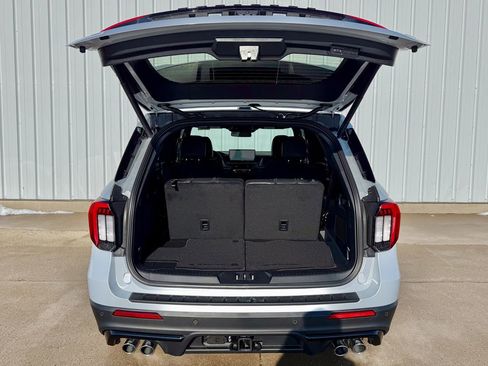 New 2026 Ford Explorer ST w/ Sun And Sound Package image 16