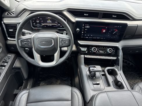 Used 2023 GMC Sierra 1500 Denali AWD/4WD image 19