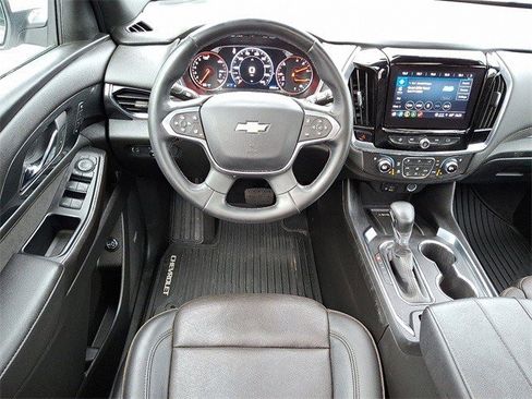 Certified 2023 Chevrolet Traverse High Country image 18