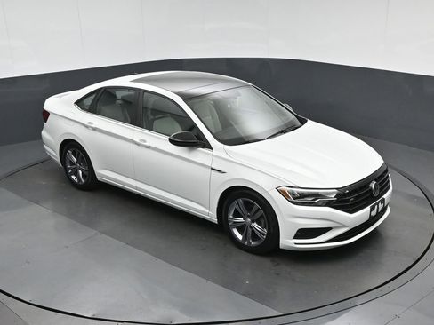 Used 2019 Volkswagen Jetta R-Line w/ R-Line Cold Weather Package FWD image 53