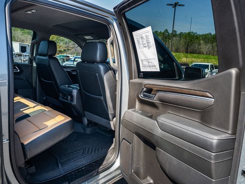 Used 2025 Chevrolet Silverado 1500 LT image 16