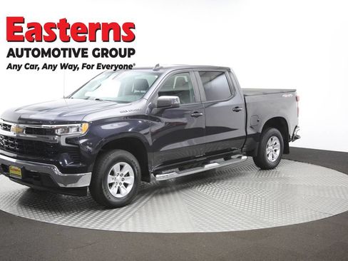 Used 2022 Chevrolet Silverado 1500 LT w/ Convenience Package II AWD/4WD image 56
