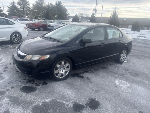 Used 2011 Honda Civic LX image 3