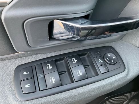 Used 2015 RAM 1500 Big Horn image 24