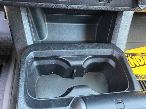 Used 2018 Toyota Tacoma SR5 RWD image 28