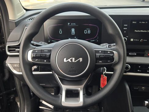 Used 2024 Kia Sportage LX image 31