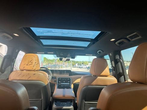 Certified 2025 Nissan Armada Platinum Reserve AWD/4WD image 27