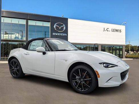New 2026 MAZDA MX-5 Miata Grand Touring RWD image 1