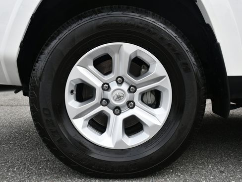 Certified 2023 Toyota 4Runner SR5 Premium image 22