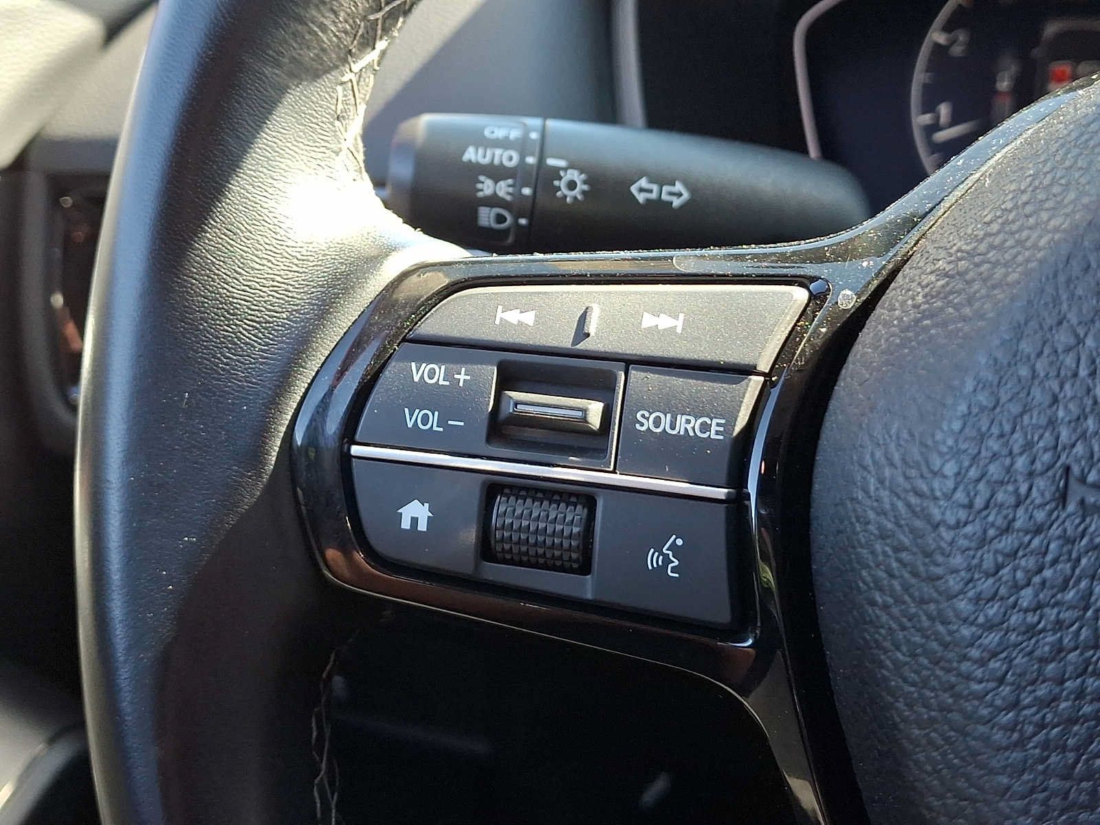 Used 2023 Honda Civic EX image 21