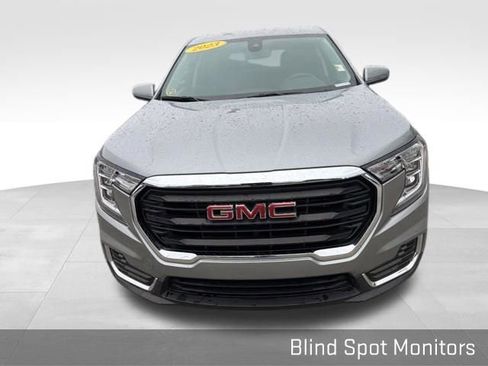 Used 2023 GMC Terrain SLE AWD/4WD image 5