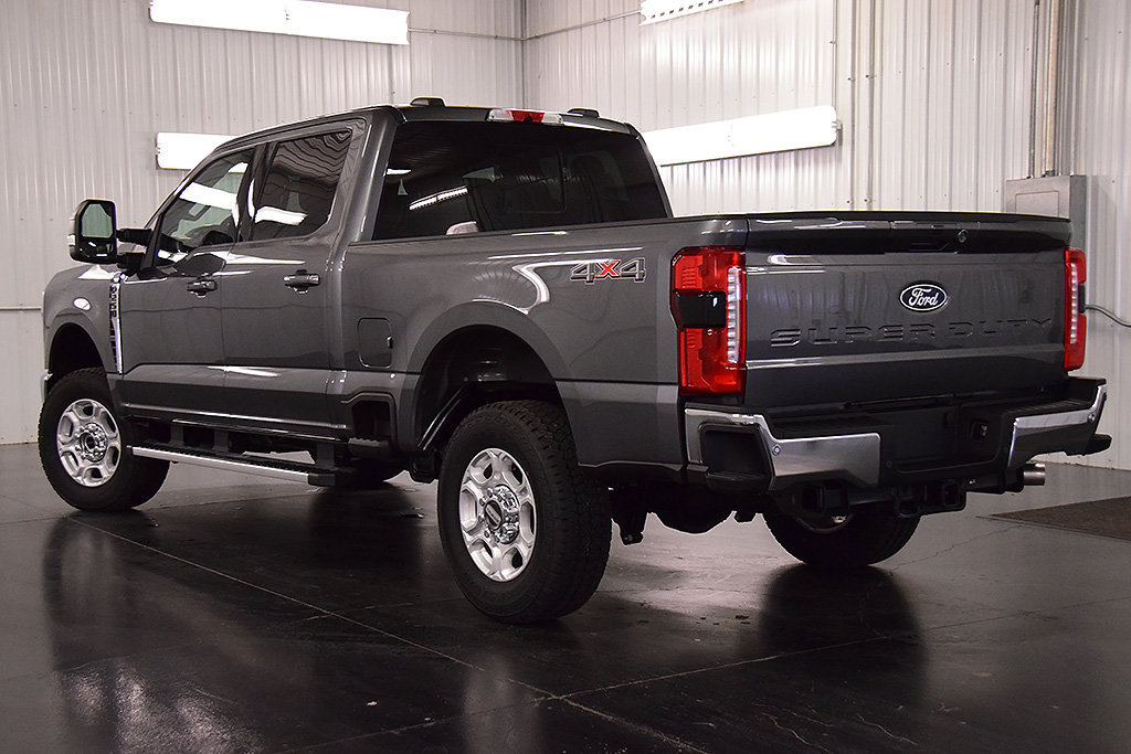 New 2027 Ford F250 XLT w/ XLT Premium Package AWD/4WD image 5