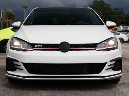 Used 2019 Volkswagen GTI SE FWD image 20