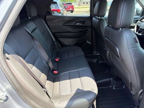 Used 2021 Chevrolet TrailBlazer RS w/ Sun and Liftgate Package AWD/4WD image 18