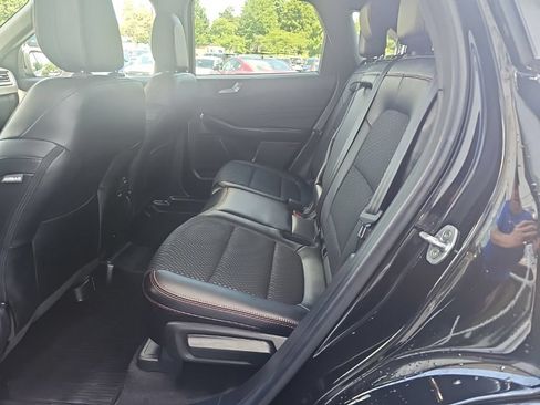Used 2024 Ford Escape ST-Line Select w/ Tech Pack #2 AWD/4WD image 11
