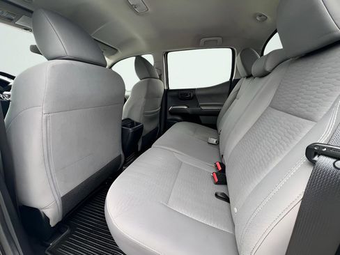 Used 2019 Toyota Tacoma SR5 image 18
