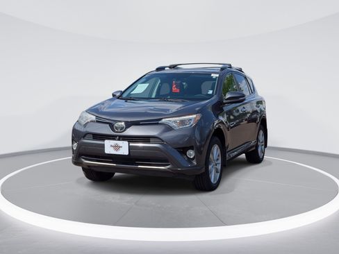 Used 2017 Toyota RAV4 Platinum AWD/4WD image 3
