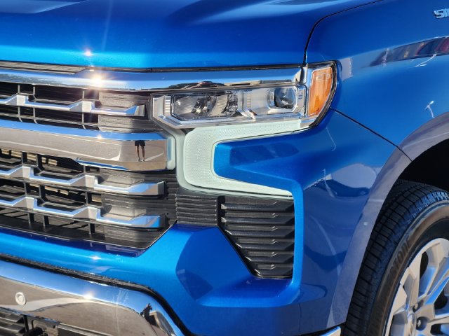 Used 2024 Chevrolet Silverado 1500 LTZ AWD/4WD image 15