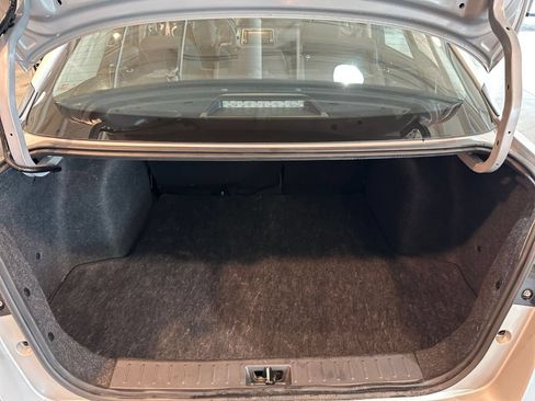 Used 2025 Nissan Versa SV FWD image 30