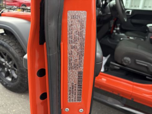 Certified 2023 Jeep Wrangler Willys image 30