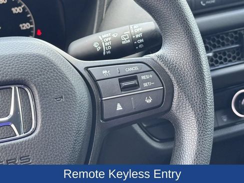 Used 2025 Honda HR-V LX image 14