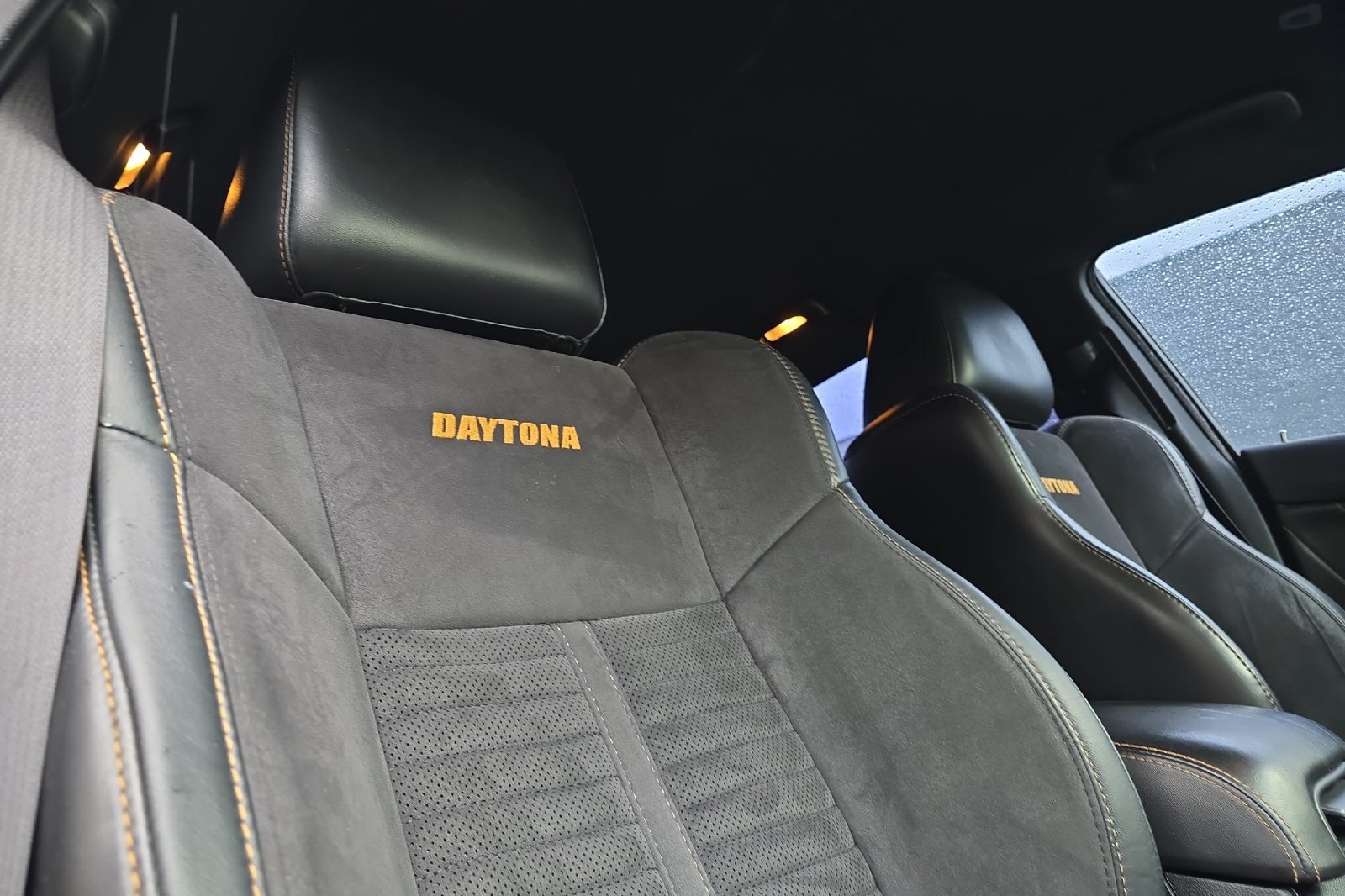 Used 2017 Dodge Charger R/T RWD image 16