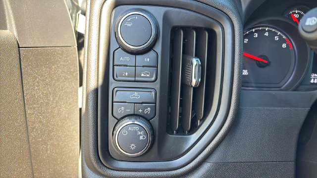 Used 2025 Chevrolet Silverado 1500 Custom AWD/4WD image 40