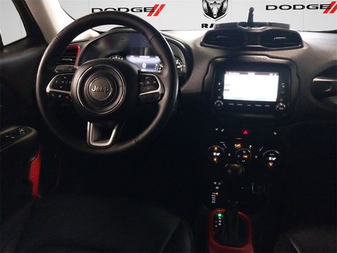 Certified 2017 Jeep Renegade Trailhawk w/ Premium Trailhawk Package image 10