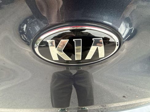 Used 2020 Kia Sportage S image 34