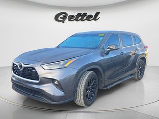 Used 2023 Toyota Highlander LE video 1