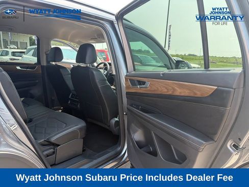 Used 2025 Volkswagen Atlas SE FWD image 34