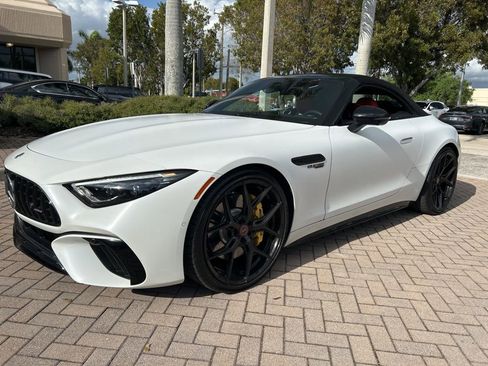 Used 2022 Mercedes-Benz SL 63 AMG 4MATIC image 15