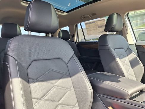 Used 2026 Volkswagen Atlas SE FWD image 29