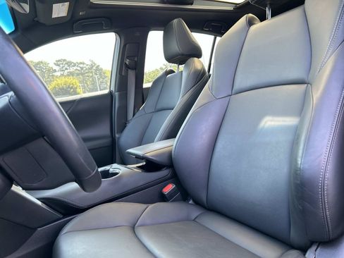 Used 2023 Toyota Venza Nightshade AWD/4WD image 20