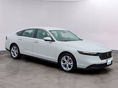 New 2025 Honda Accord LX image 1