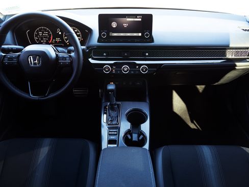 Used 2025 Honda Civic Sport image 26