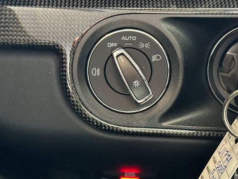 Certified 2019 Porsche 911 Speedster image 33