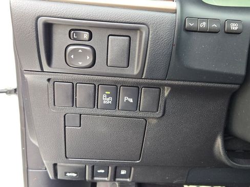 Used 2013 Lexus ES 350 350 w/ Luxury Pkg image 22