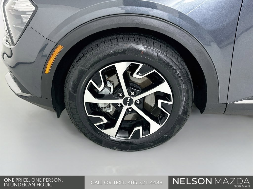 Used 2023 Kia Sportage EX FWD image 31