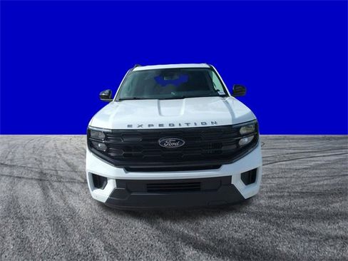 New 2025 Ford Expedition Max Active image 9