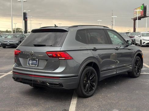 Used 2022 Volkswagen Tiguan SE R-Line AWD/4WD image 5