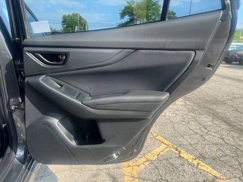 Used 2020 Subaru Crosstrek 2.0i Premium AWD/4WD image 25