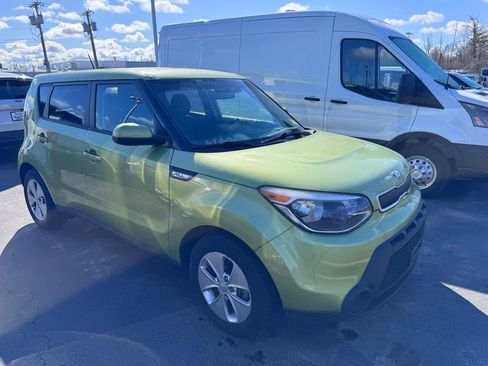 Used 2015 Kia Soul image 3