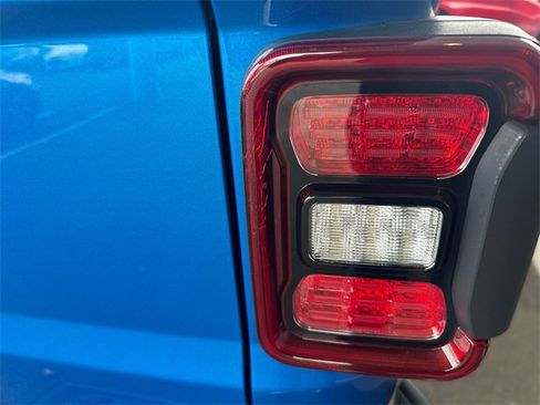 Used 2021 Jeep Gladiator Mojave image 25