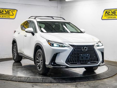 Used 2025 Lexus NX 350h AWD w/ Premium Package image 5