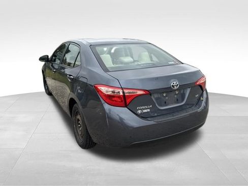 Used 2018 Toyota Corolla LE FWD image 14
