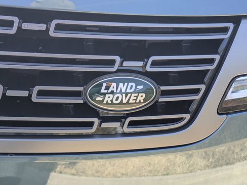 New 2026 Land Rover Range Rover Sport SE image 32