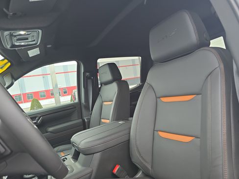 New 2026 GMC Sierra 1500 AT4 w/ Technology Package image 11